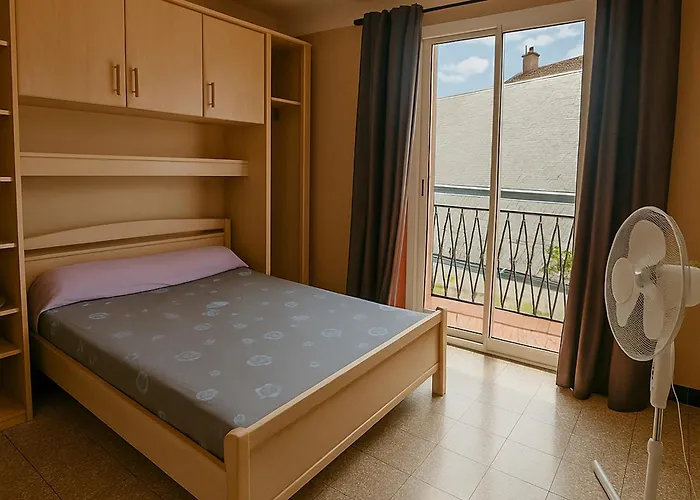 펜션 Maison 6 Personnes A 150m De La Avec Terrasse - Fr-1-732-107 *
