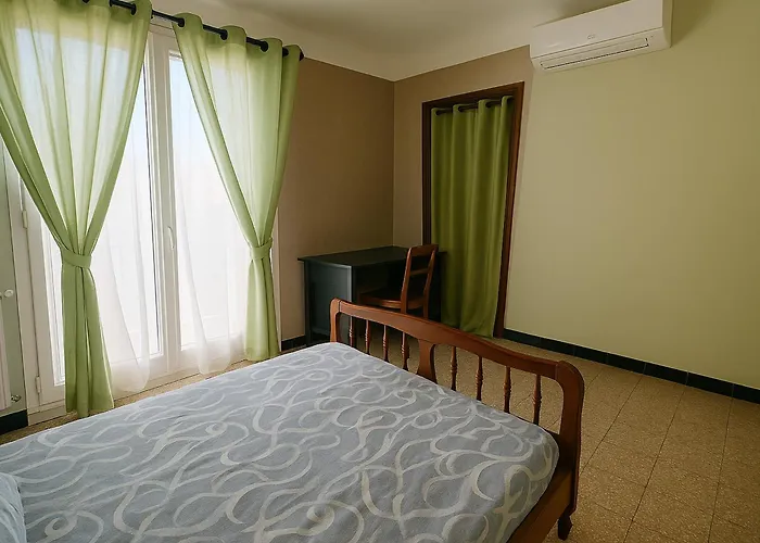 Maison 6 Personnes A 150m De La Avec Terrasse - Fr-1-732-107